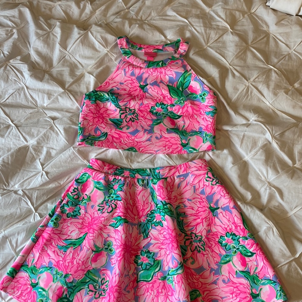 Lilly Pulitzer kids size 14 skirt and top set! Worn once! Excellent condition!